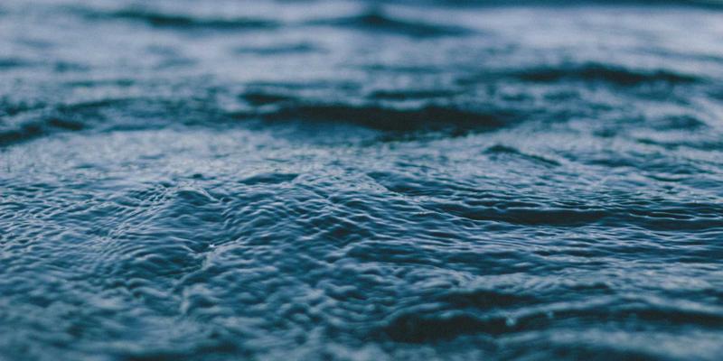 打破传统金字塔:现代企业组织架构设计的三大创新模式与实战策略